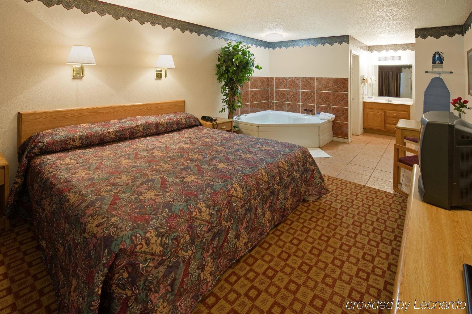 Americas Best Value Inn Weatherford Extérieur photo